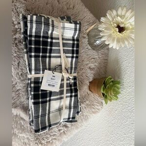 Set of 4 Indigo Kitchen Towels (Brand New)